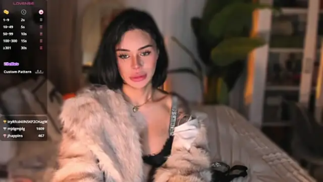ParisianDoll live
