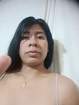 Pamelamilkk_1007 live