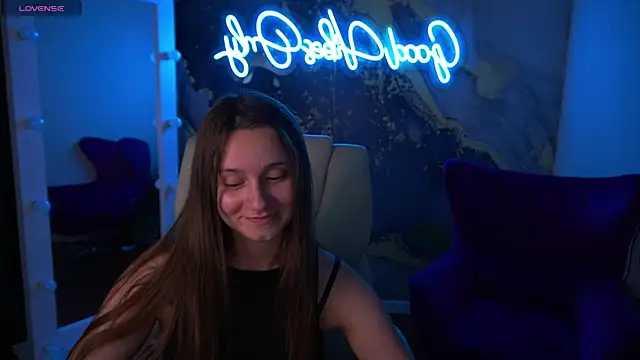 TinyNatalie live