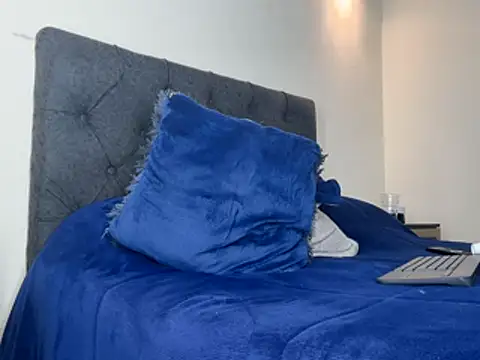 Domenick_Myls live
