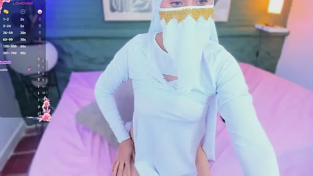 aisha_k live