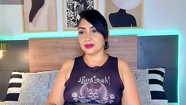 Madissononee live