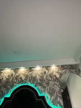 DilanMiller_ live