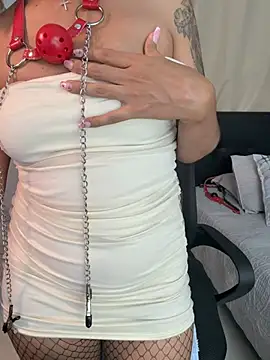 Emilyvalk_ live