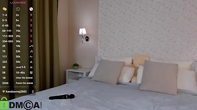Jennifer_Wadee live