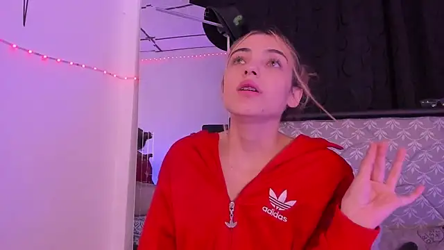 Sophie_vega1 live