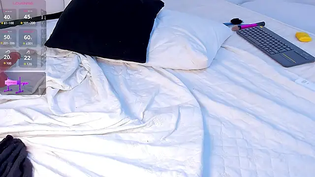 Sara_Donowan live