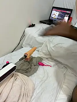 Ozge-SluttyScream69 live