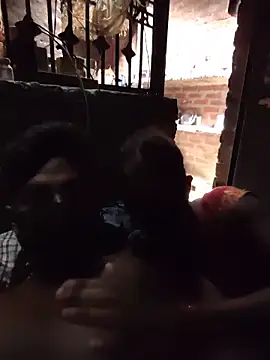 Village_Couples77 live