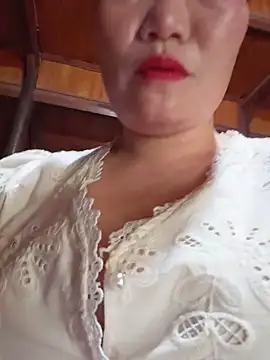 -Titin- live