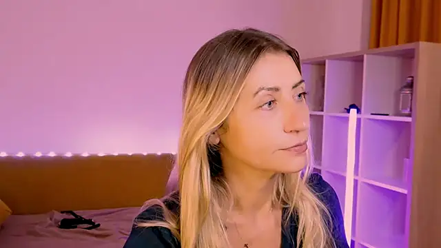 ZoeGrant live
