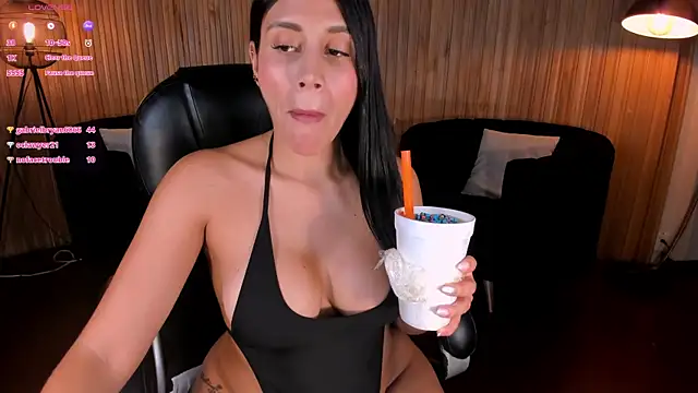 CharlotteCox_ live