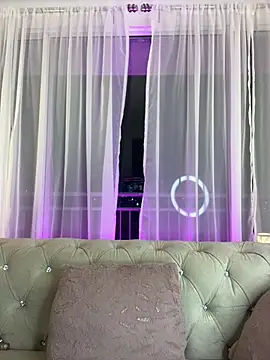 VictoriaRoss1 live
