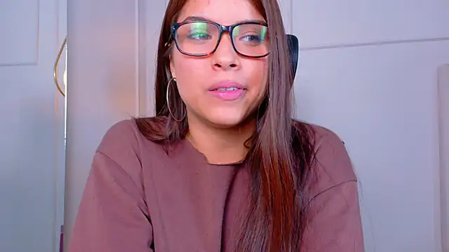 HelenaFoumier live