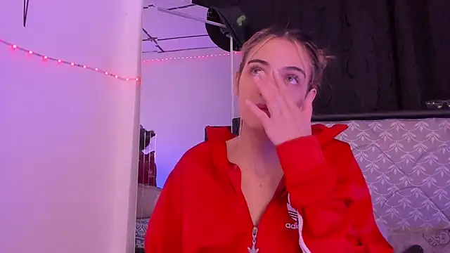 Sophie_vega1 live