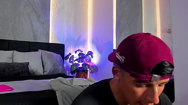 Jake_Lauren live