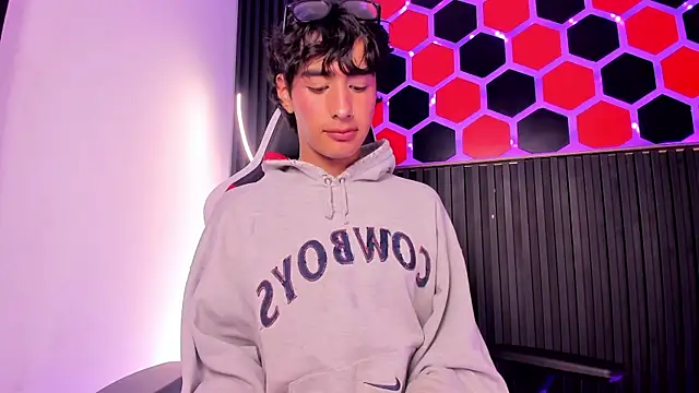 SantyFoxxs live