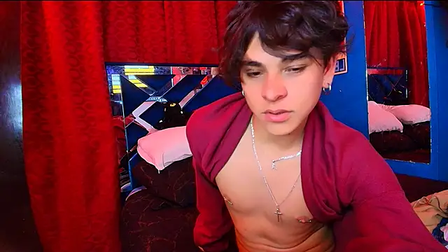 Luke_Howland live