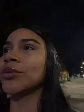 Saralove_1 live