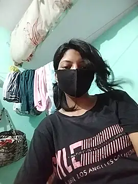 Hotty-Divya live