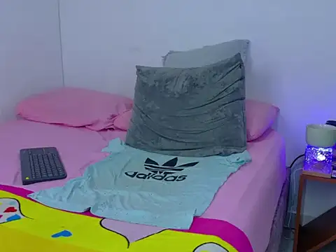 skoook_gray_ live