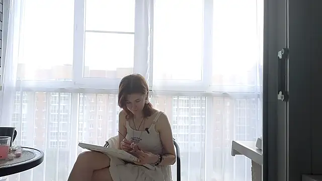 LucieCouchenour live