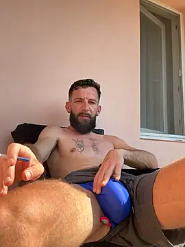 Michel_huge live