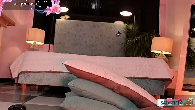 JESSI_NAOMI live