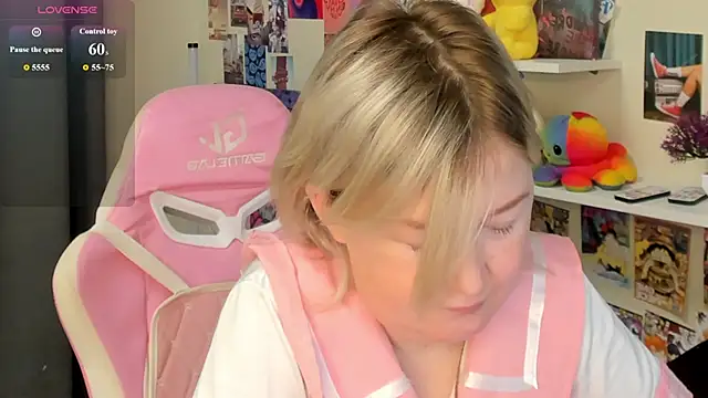 Sara_Robinson live