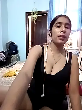 ShanayaRoseXO live