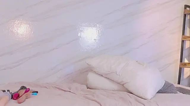 Bianca_gold live