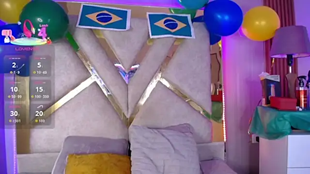Violet_Collins1 live