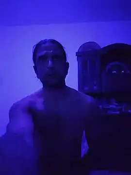 Nightcrawlers live