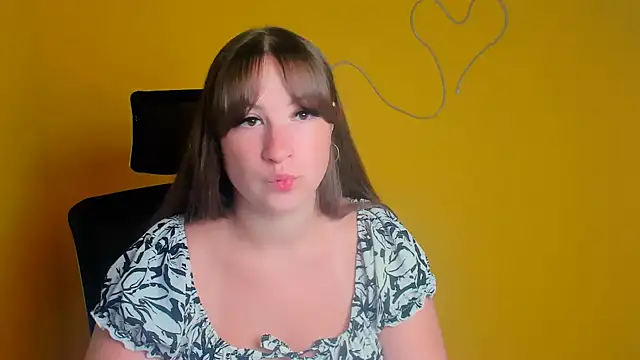 Tiffani_Angel live