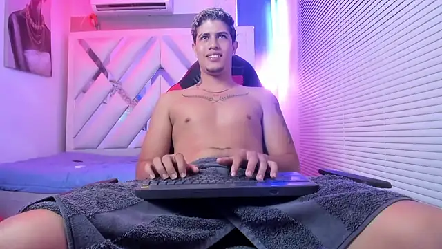 dominic_connor live