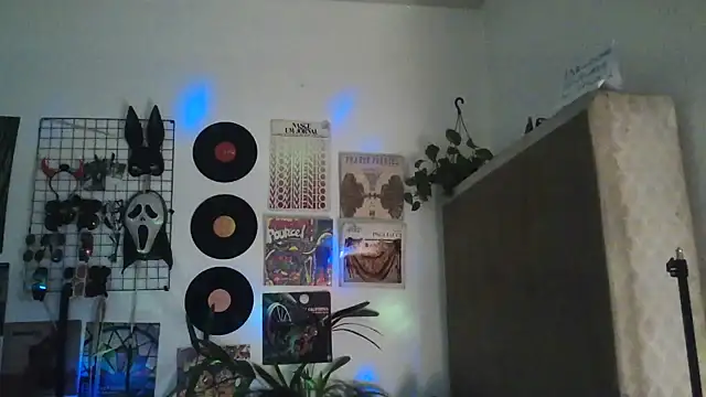 DONZELAFATALJF live