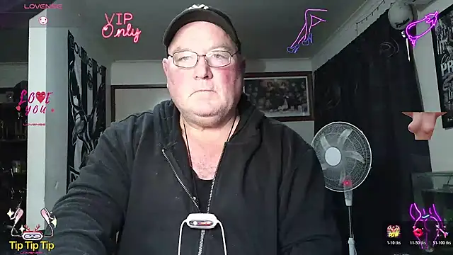 KINKYBLUEYES69 live