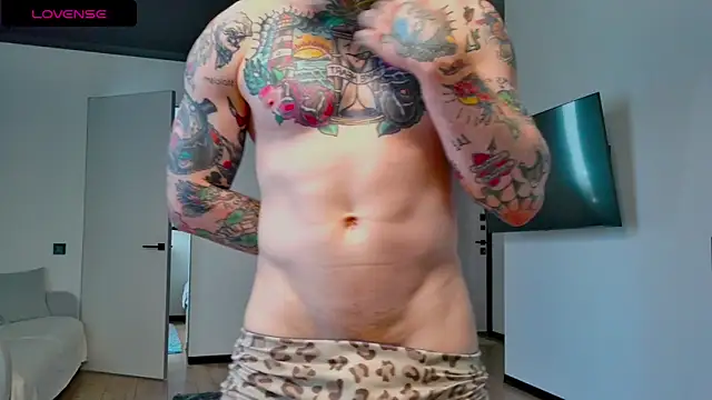 white_King9999 live