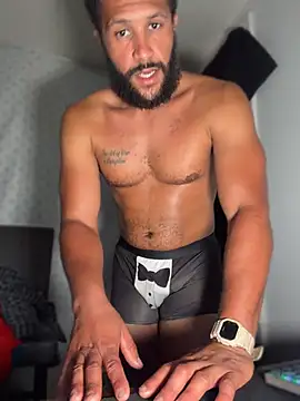 HungStr8Lightskin live