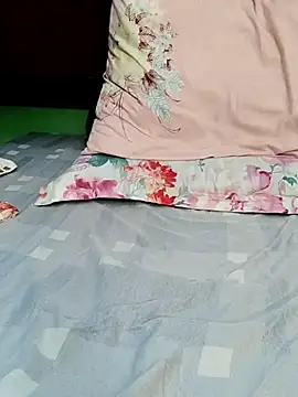 QueenSoreal live