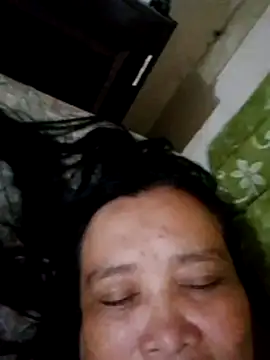 jeanyummytits live
