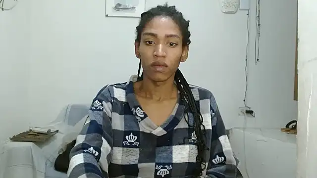 angelamarie1 live
