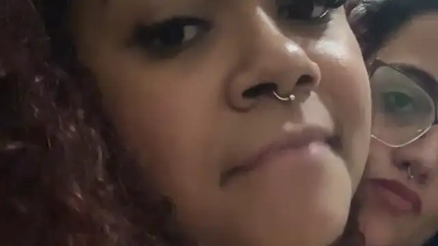 MENINAS_70 live