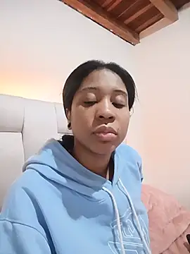 Zaira_Rose_ live