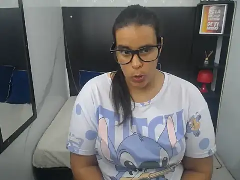 _bella_ebony_ live
