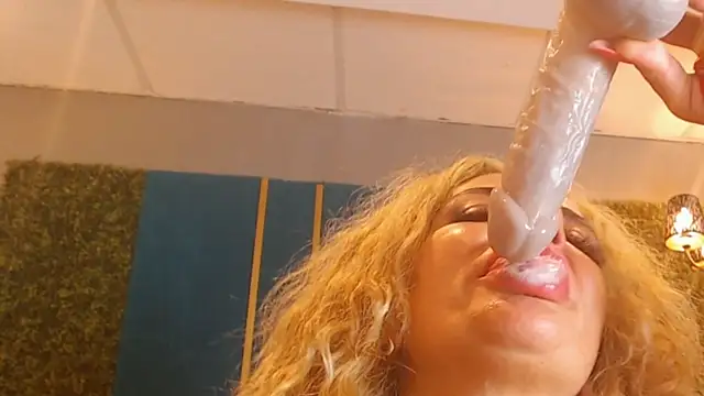 ElviraZoi live