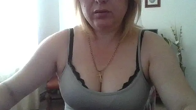 ElenaLove888 live