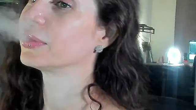 Mila_Anders live