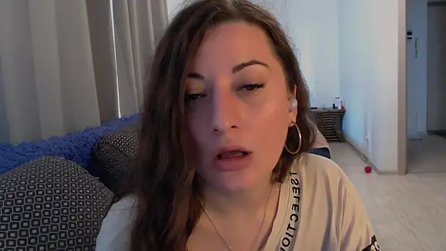 Helen_Adams_ live