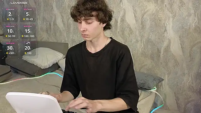 Liam_Winss live